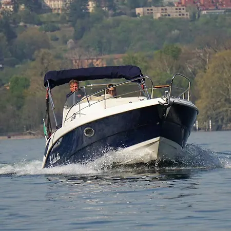 Como Lake Private Boat Tour Botel *